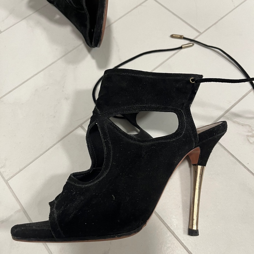Aquazurra black heels